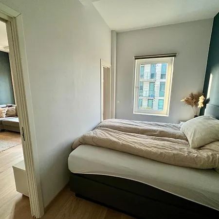 Moderne Sentral I Med Gratis Parkering Apartment *