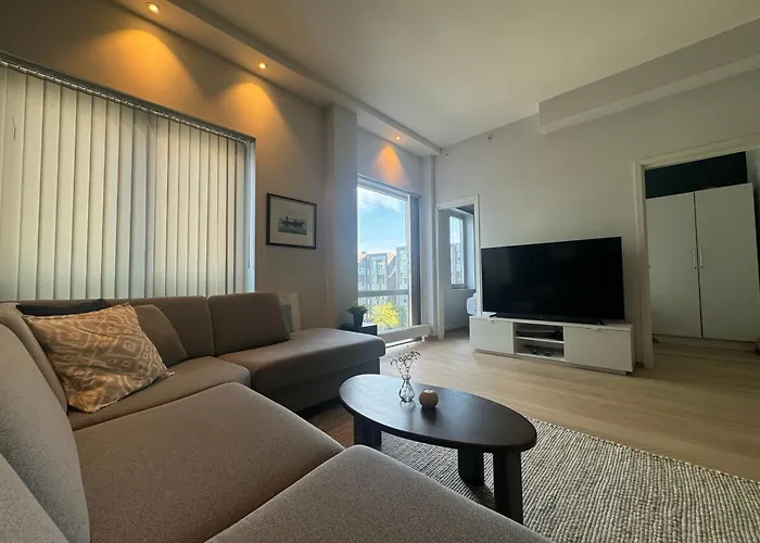 Moderne Sentral I Med Gratis Parkering *