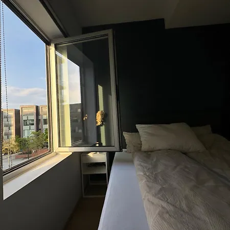 Moderne Sentral I Med Gratis Parkering