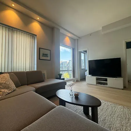 Moderne Sentral I Med Gratis Parkering *